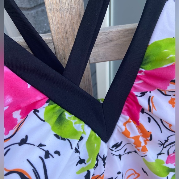 BNWT Halter V-Neckline Longer Tankini ππ€ - Picture 3 of 11